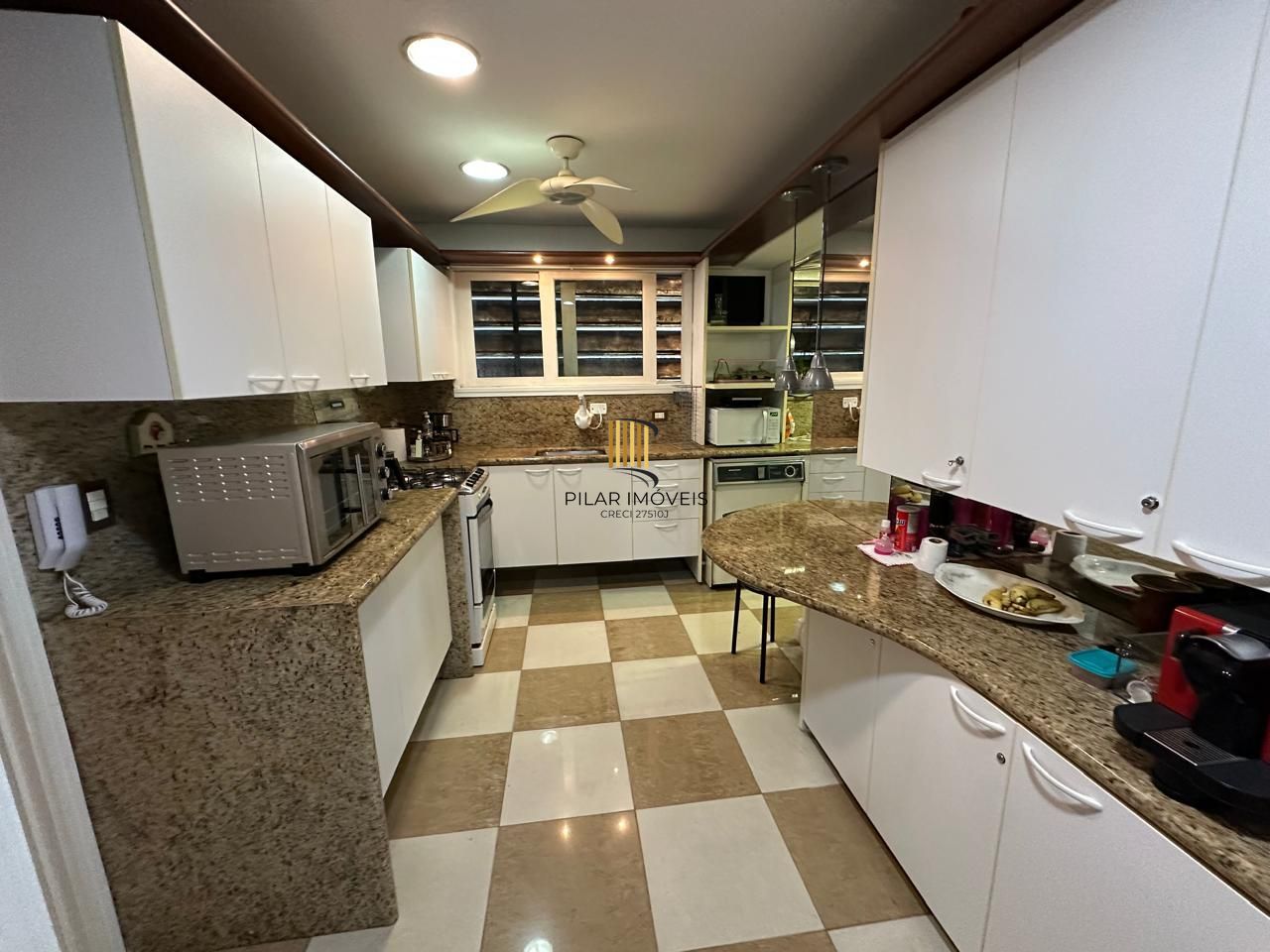 Vende-se apartamento com 3 quartos (1 suíte), 128 m², 1 vaga – Rio Branco