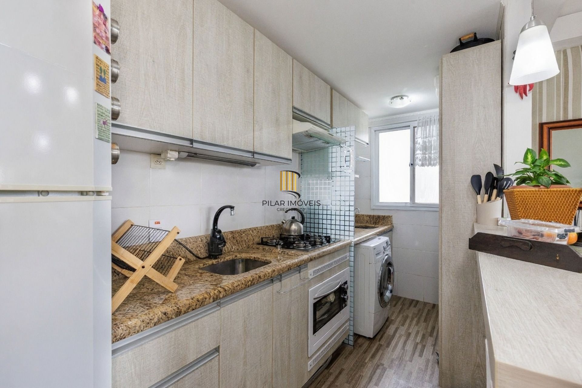 Vende-se apartamento com 2 quartos (1 suíte), 68m² e 1 vaga – Vila Ipiranga