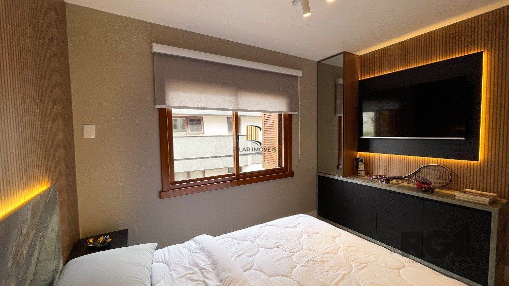 Vende-se luxuoso apartamento 3 quartos com suíte, 2 vagas, com churrasqueira e hidro - 148m² -  Petrópolis