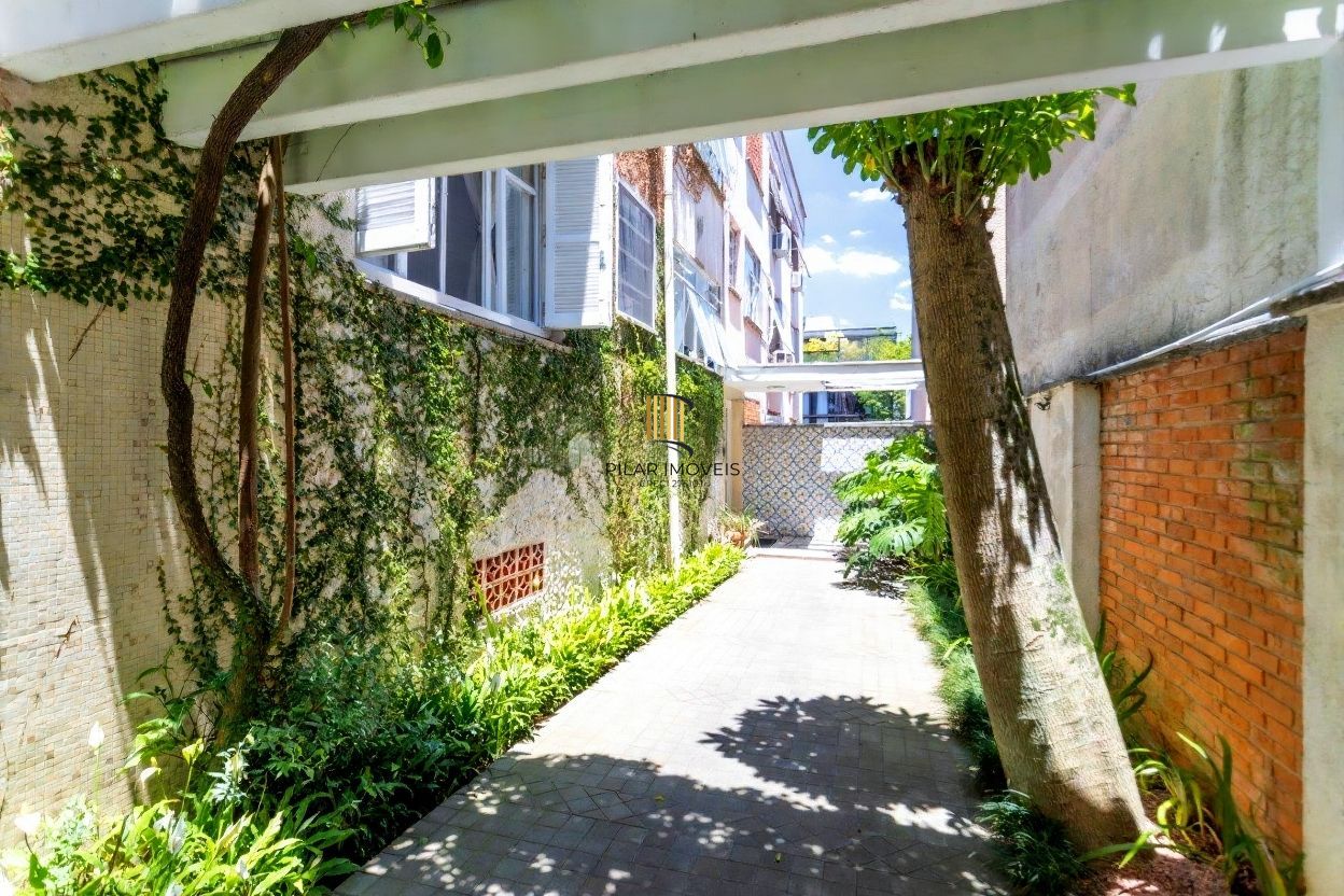 Vende-se apartamento com 3 quartos, 93m² e 1 vaga - Rio Branco