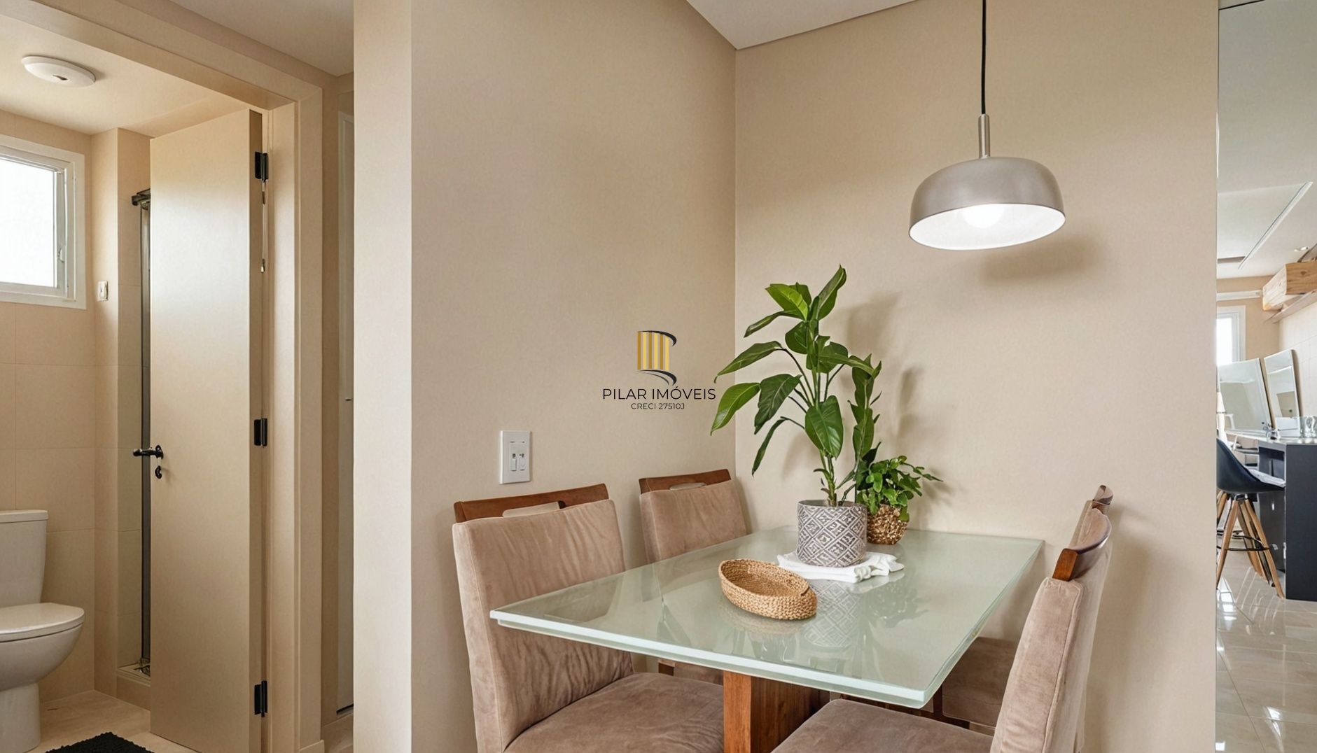 Vende-se apartamento com 2 quartos (1 suíte), 55m² e 2 vagas – Petrópolis