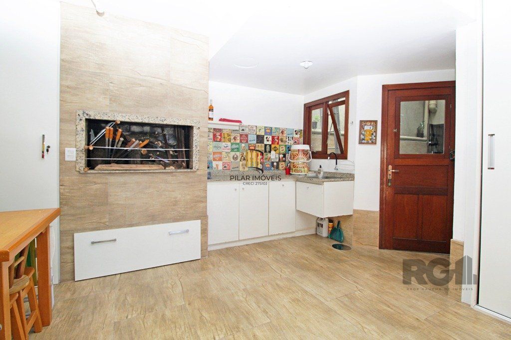 Vende-se casa duplex 3 dormitórios com 2 vagas próximo ao Clínicas - Santana