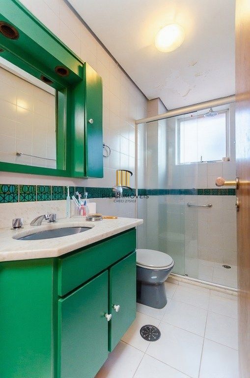 Vende-se cobertura com 3 quartos (1 suíte), 311m² e 3 vagas – Rio Branco