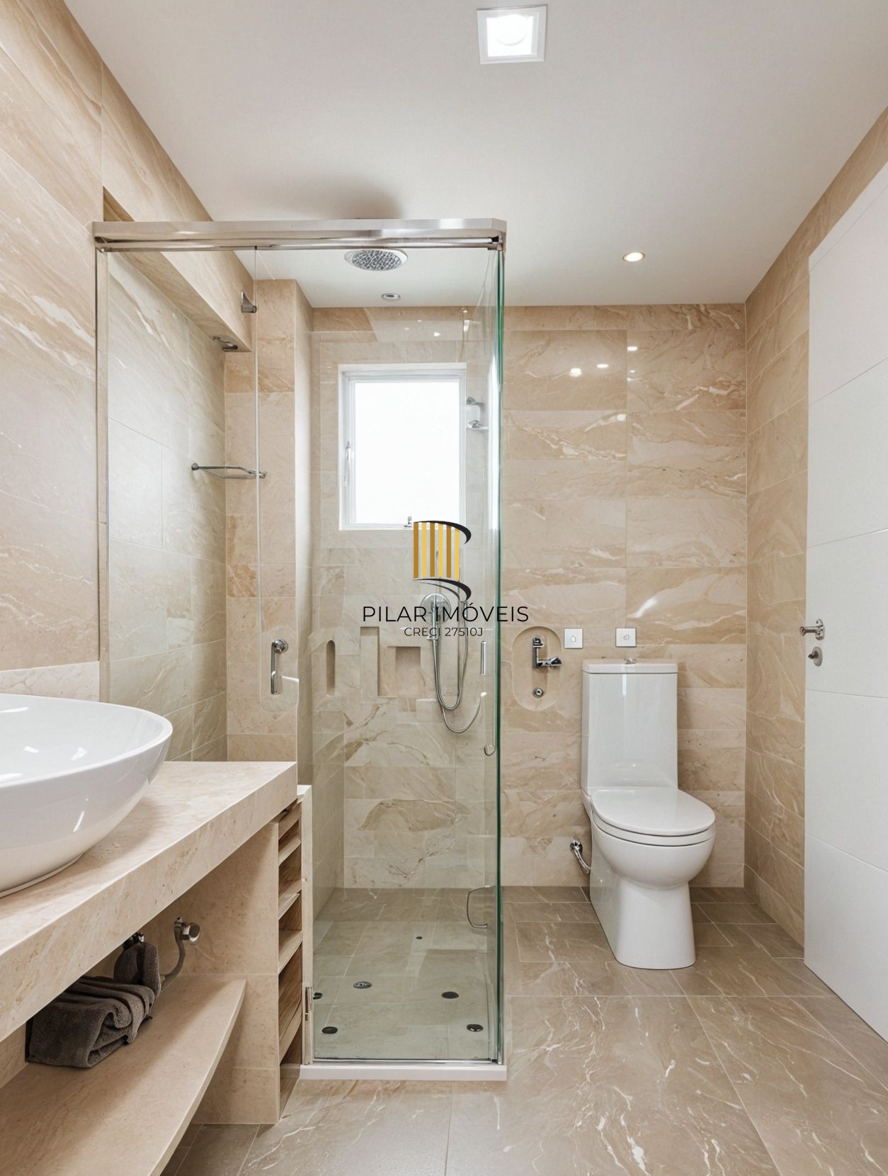 Vende-se ampla cobertura com 3 suítes, 3 vagas e 261 m² - Bela Vista