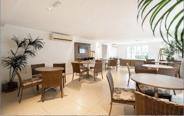 Vende-se luxuoso apartamento 3 suítes, 2 vagas a 50m da Encol - 148m² - Bela Vista