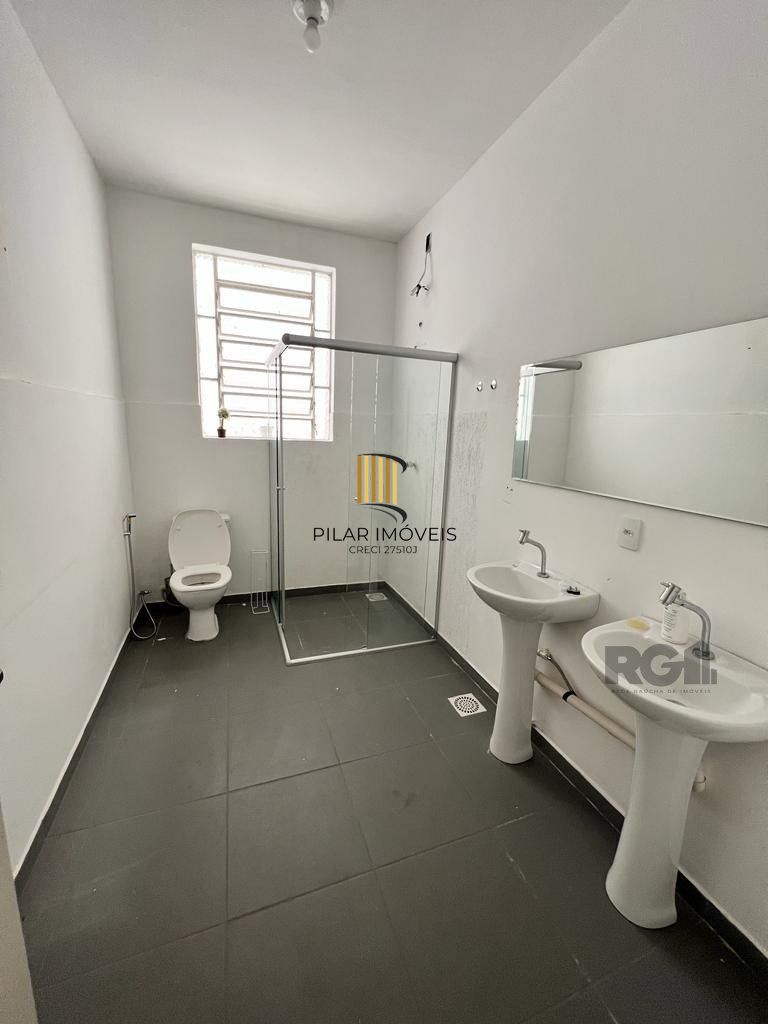 Casa 4 dormitórios no bairro Petrópolis