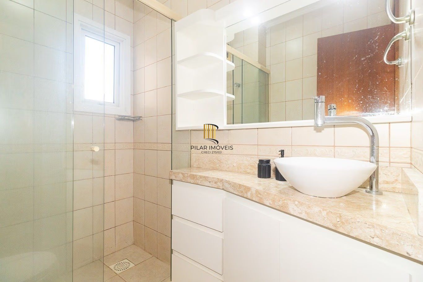 Apartamento com 1 quarto e 47m² à venda em Bela Vista, Porto Alegre.