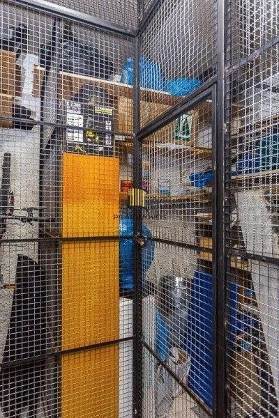 Vende-se luxuosa cobertura 329m² com 3 suítes e 3 vagas de garagem no Petrópolis