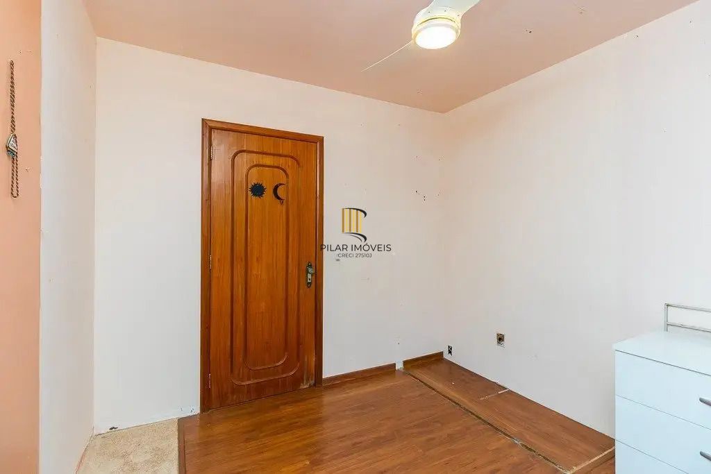 Vende-se apartamento com 3 quartos( 1 suíte), 111m² e 1 vaga – Auxiliadora