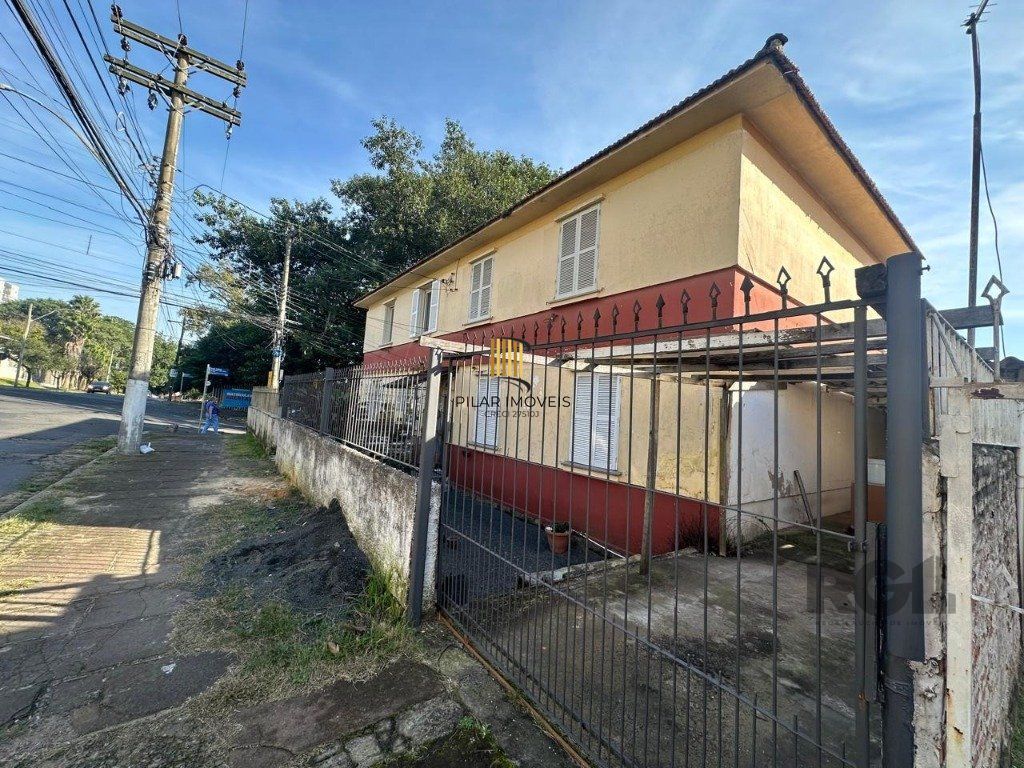Vende-se casa 2 dormitórios 2 vagas de garagem com casa nos fundos - 145m² - Passo D'areia - Pilar Imóveis