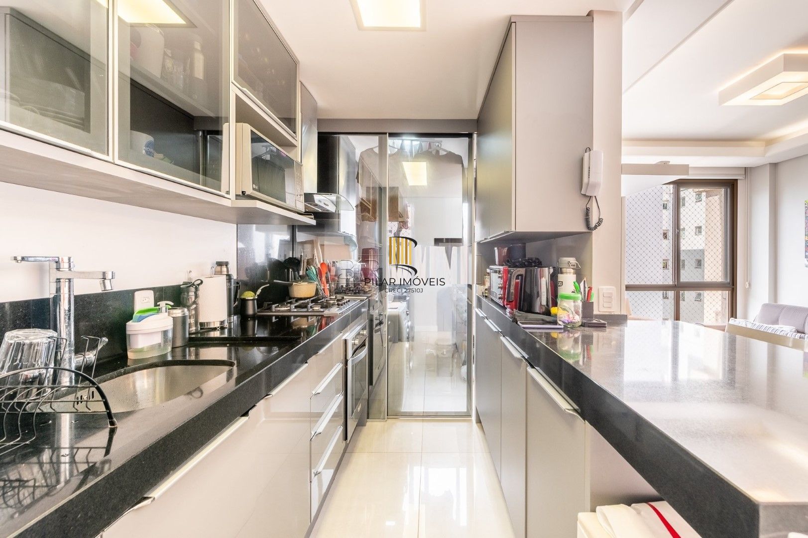 Vende-se apartamento com 3 quartos (1 suíte), 78,5 m² e 2 vagas – Passo da Areia