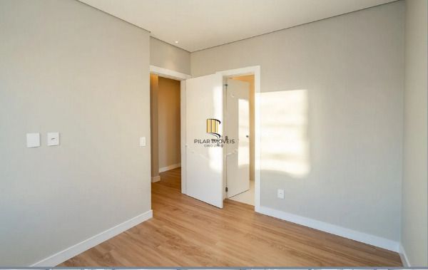 Vende-se luxuosa cobertura com 270m²- 3 suítes, 3 vagas e piscina no Auxiliadora