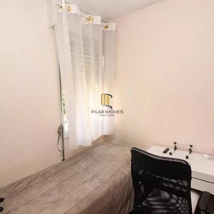 Vende-se apartamento com 2 quartos, 84 m² e 1 vaga - Menino Deus
