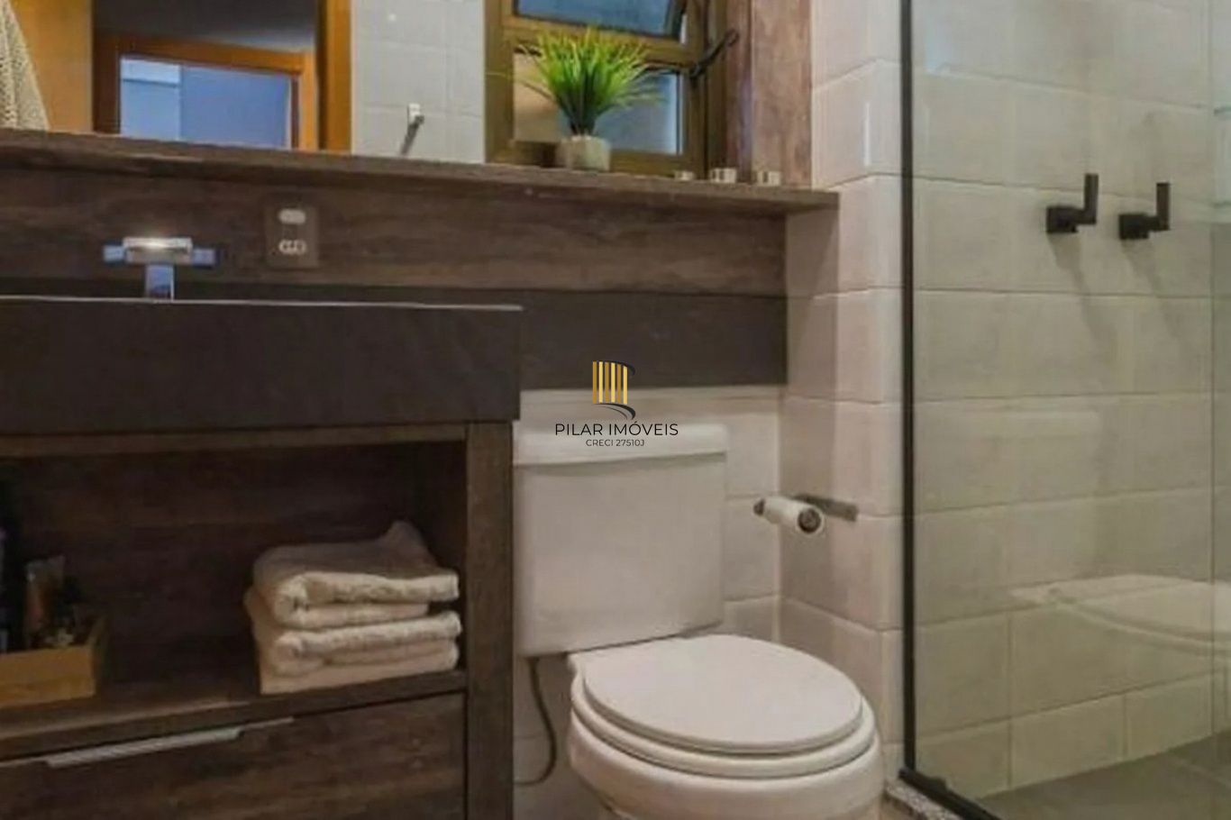 Vende-se apartamento com 2 quartos (1 suíte), 71m² e 1 vaga – Passo da Areia