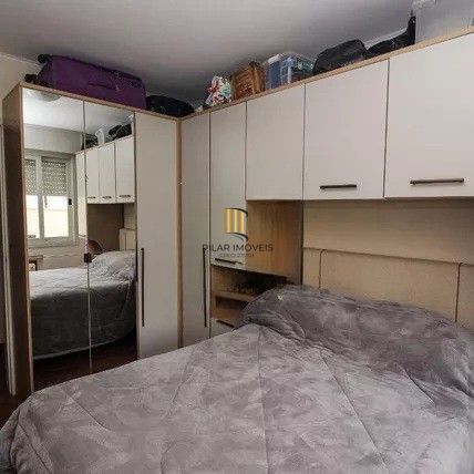 Vende-se apartamento com 2 quartos, 84 m² e 1 vaga - Menino Deus