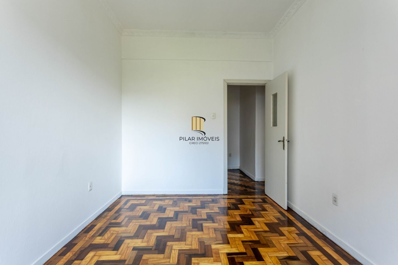 Vende-se apartamento com 2 quartos, 79 m² e sacada - Centro Histórico
