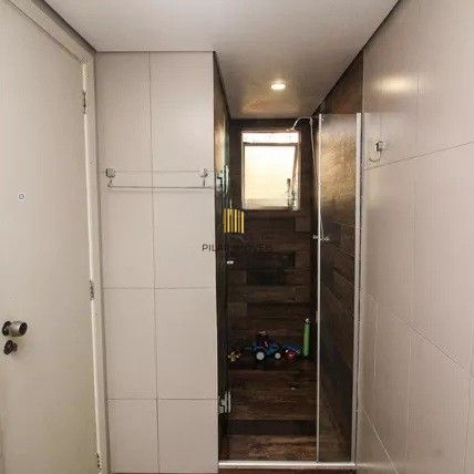 Vende-se apartamento com 2 quartos, 84 m² e 1 vaga - Menino Deus