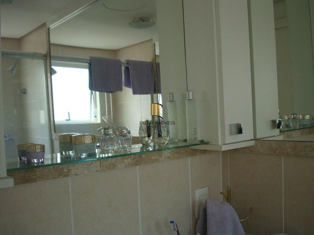 Vende-se apartamento com 2 quartos(1 suíte), 86m² e sacada - Mont'Serrat