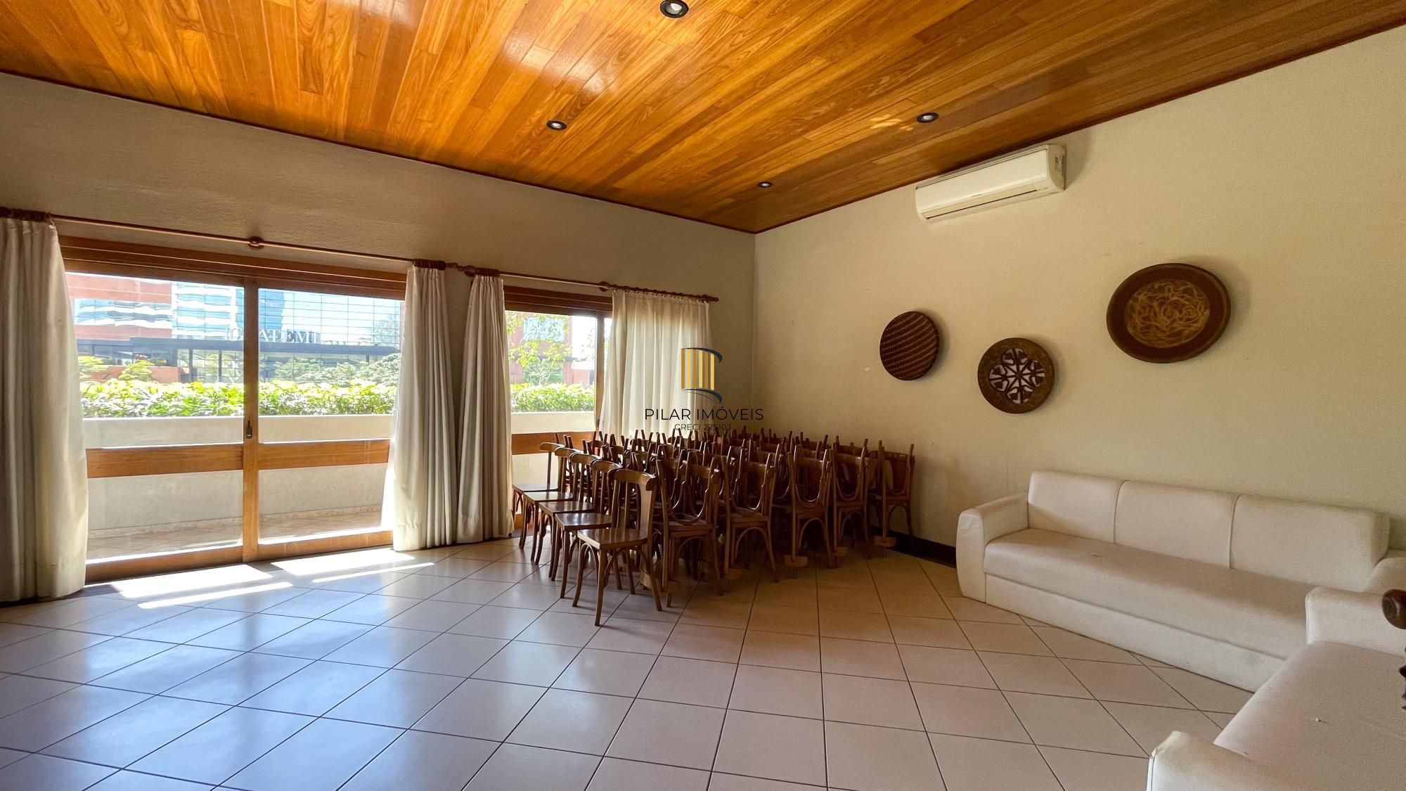 Vende-se apartamento com 3 quartos (1 suíte), 100m² e 1 vaga - Jardim Europa