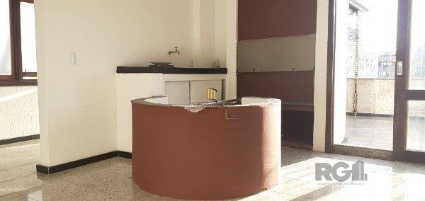 Vende-se bela cobertura de 122m², 2 quartos 2 vagas, desocupado - Auxiliadora