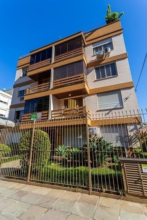 Apartamento 2 dormitórios, 84 m², 2 banheiros no Bairro Petrópolis em Porto Alegre