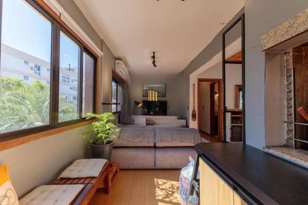 Vende-se apartamento com dois quartos(1 suíte), 73M² e 1 vaga - Rio Branco