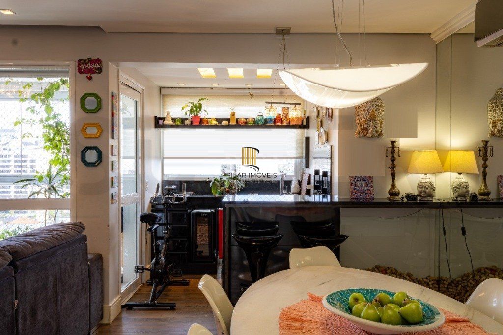 Apartamento para Venda - 121m², 3 dormitórios, sendo 2 suites, 2 vagas - Menino Deus