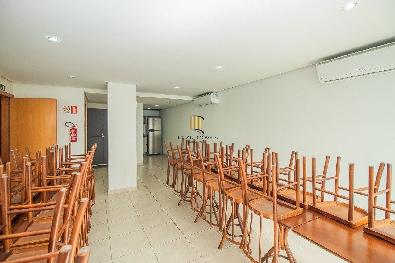 Apartamento com 70m², 2 dormitórios, 1 suíte, 1 vaga no bairro Higienópolis em Porto Alegre
