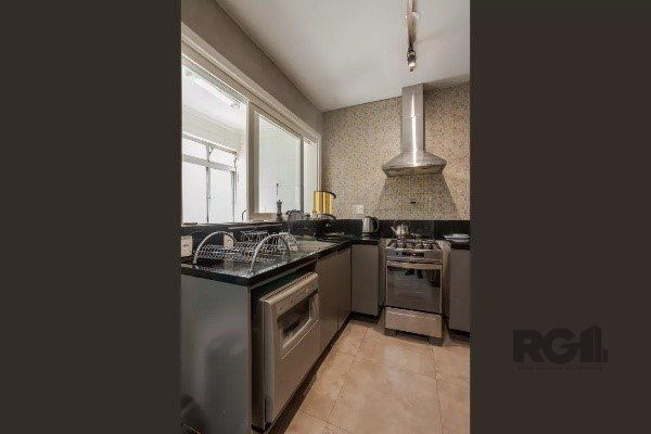Bela cobertura com 3 quartos, incluindo 1 suíte, 2 vagas de garagem em localização privilegiada - 150m² - Auxiliadora