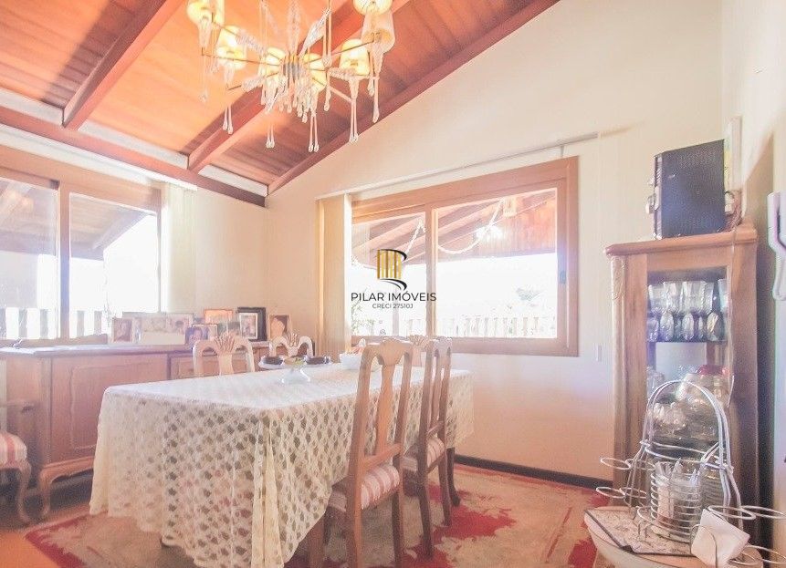 Vende-se cobertura com 3 quartos (1 suíte), 315 m², 2 vagas - Bela Vista