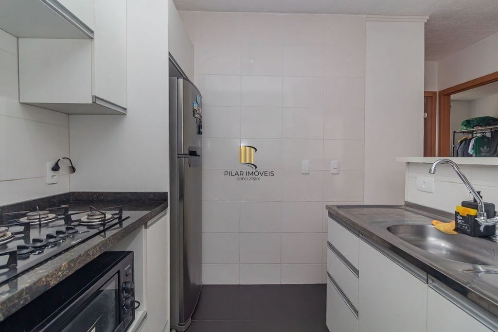 Vende-se apartamento com 2 quartos, 40m² e 1 vaga – Morro Santana