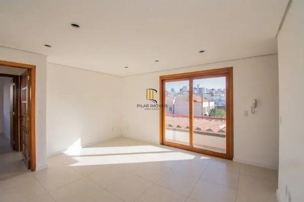 Vende-se apartamento de 2 quartos, 1 vaga, 87m² - Bom Fim