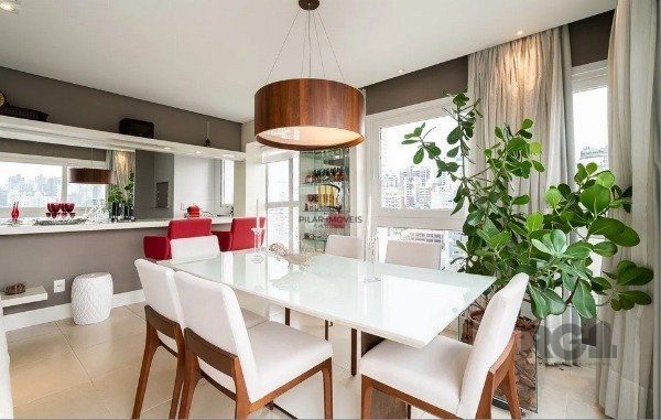 Vende-se luxuoso apartamento 3 suítes, 2 vagas a 50m da Encol - 148m² - Bela Vista