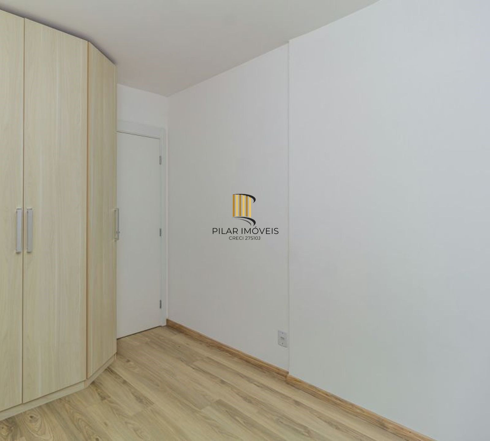 Vende-se apartamento com 2 quartos (1 suíte), 62m² e 1 vaga – Vila Ipiranga