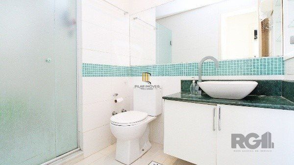 Amplo apartamento 2 quartos com vaga no Menino Deus - 71m²