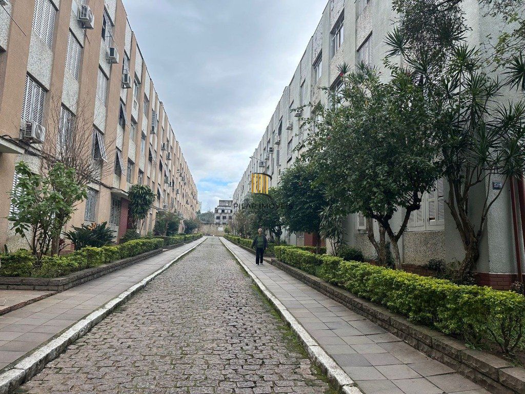 Vende-se apartamento 2 quartos espaçosos com vaga rotatirva próximo ao Mãe de Deus - 54m² - Medianeira