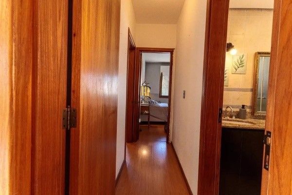 Vende-se apartamento com dois quartos(1 suíte), 73M² e 1 vaga - Rio Branco