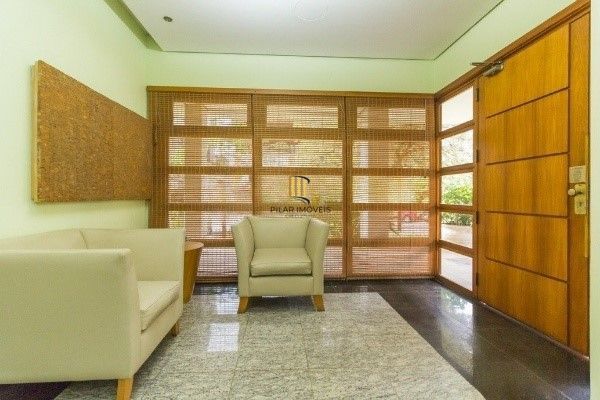 Amplo apartamento com 3 dormitórios, churrasqueira e hidromassagem - 222m² - Petrópolis