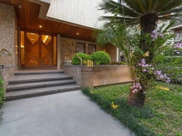 Vende-se amplo apartamento luxuoso 3 suítes e 3 vagas, hidro, mobiliado, dependência completa - 221m² - Bela Vista