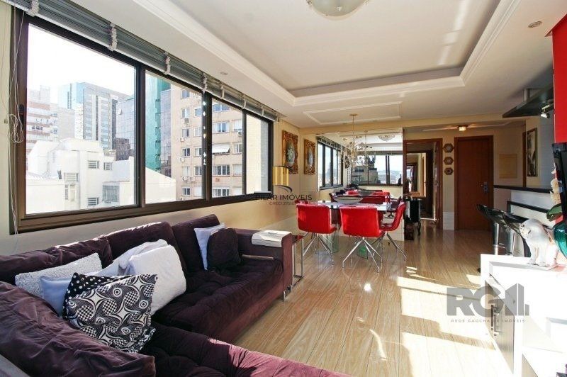 Apartamento 3 dormitórios, 1 suíte, 2 vagas - 95,75m² de área privativa no Bairro Independência