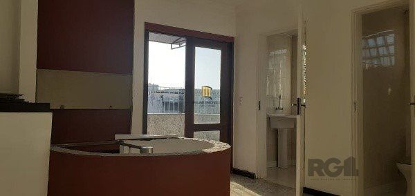 Vende-se bela cobertura de 122m², 2 quartos 2 vagas, desocupado - Auxiliadora