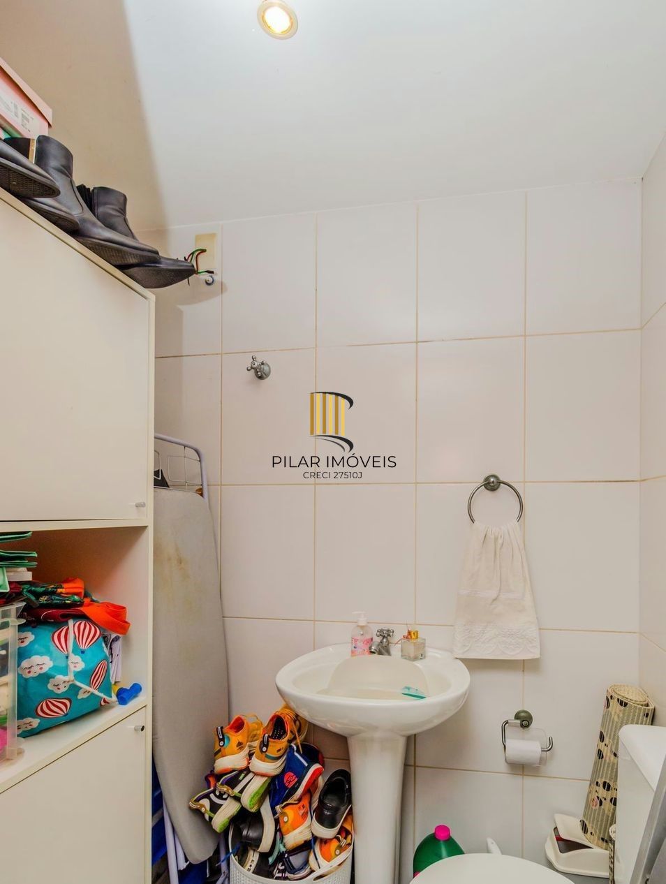 Vende-se apartamento com 3 quartos, suíte e churrasqueira – 103 m² - Petrópolis