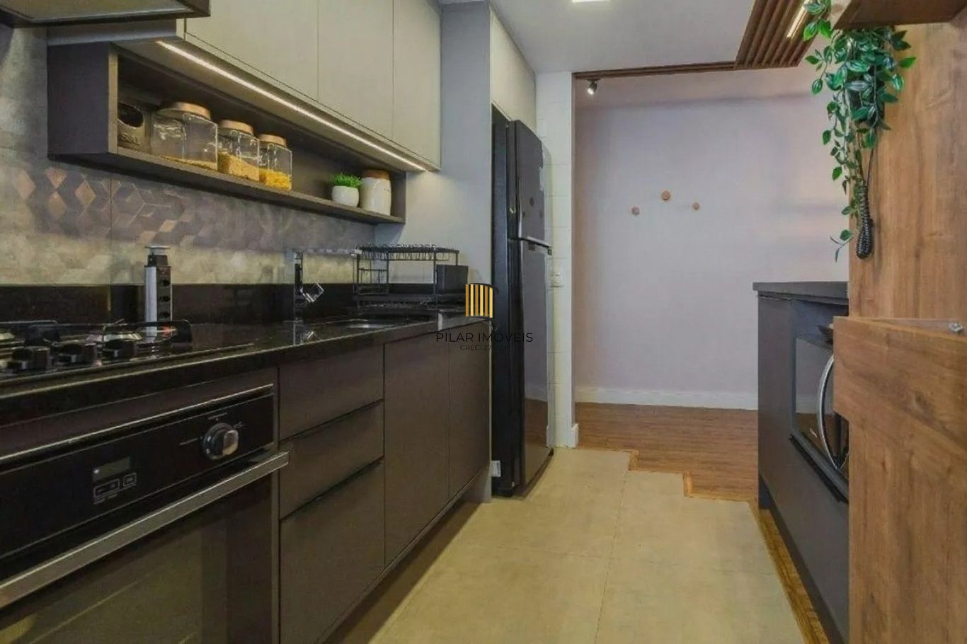 Vende-se apartamento com 2 quartos (1 suíte), 71m² e 1 vaga – Passo da Areia