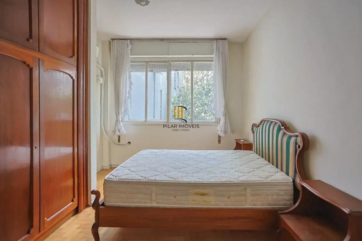 Vende-se apartamento com 3 quartos, 1 vaga e 145 m² – Moinhos de Vento