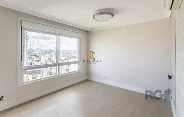 Apartamento com 3 Suítes e 3 Vagas Próximo à Praça da Encol - 200m² - Bela Vista