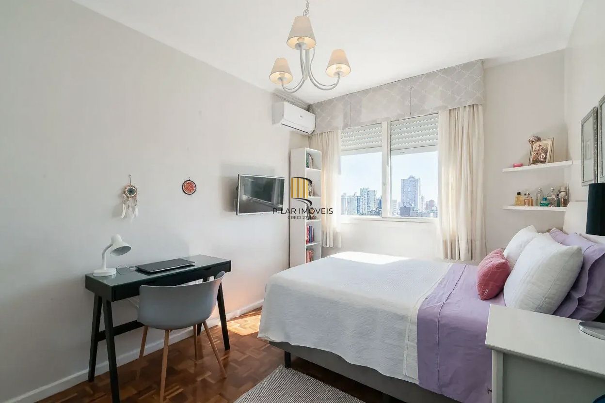 Vende-se apartamento com 3 quartos (1 suíte), 139 m², 2 vagas – Moinhos de Vento
