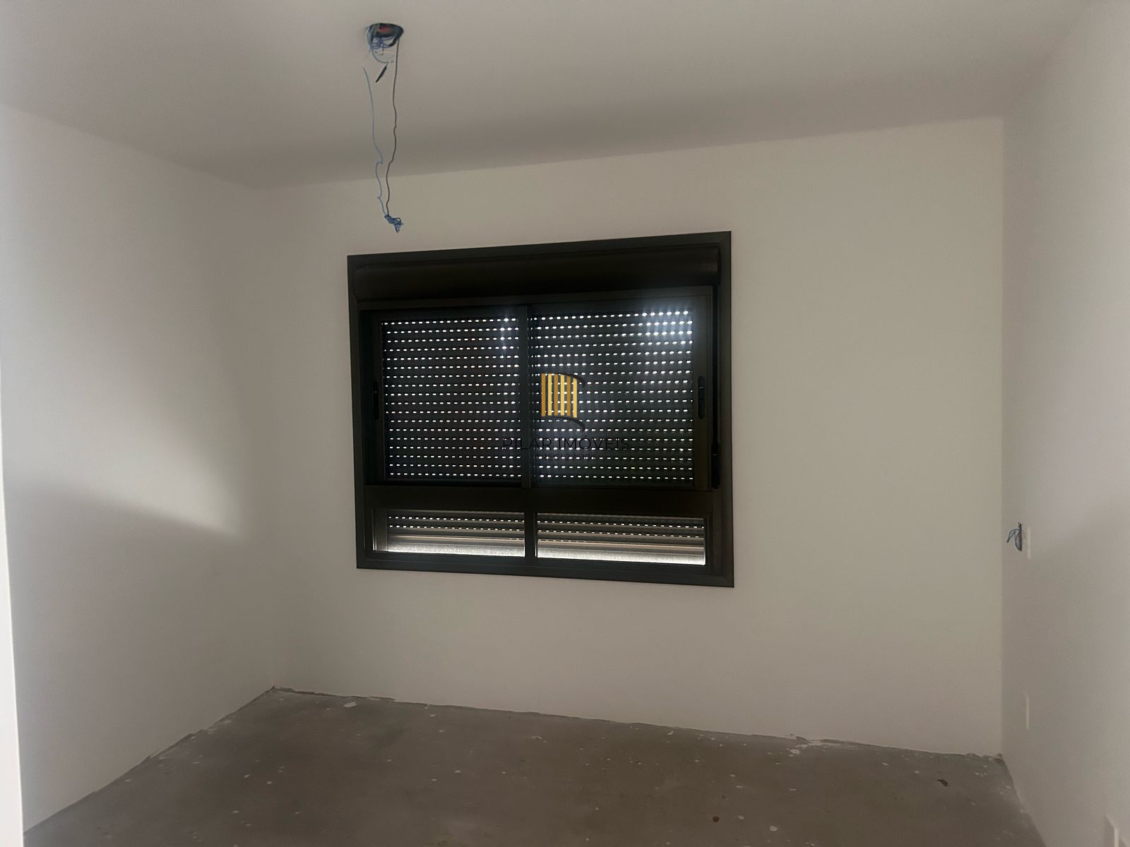 Apartamento de 2 quartos com 88 m², 2 vagas, sacada e churrasqueira - Auxiliadora
