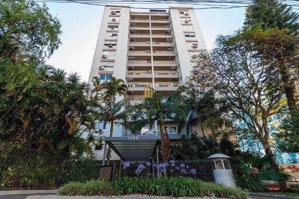 Vende-se amplo apartamento 3 quartos c/ suíte, 2 vagas, living com sacada e vista - 139m² - Auxiliadora
