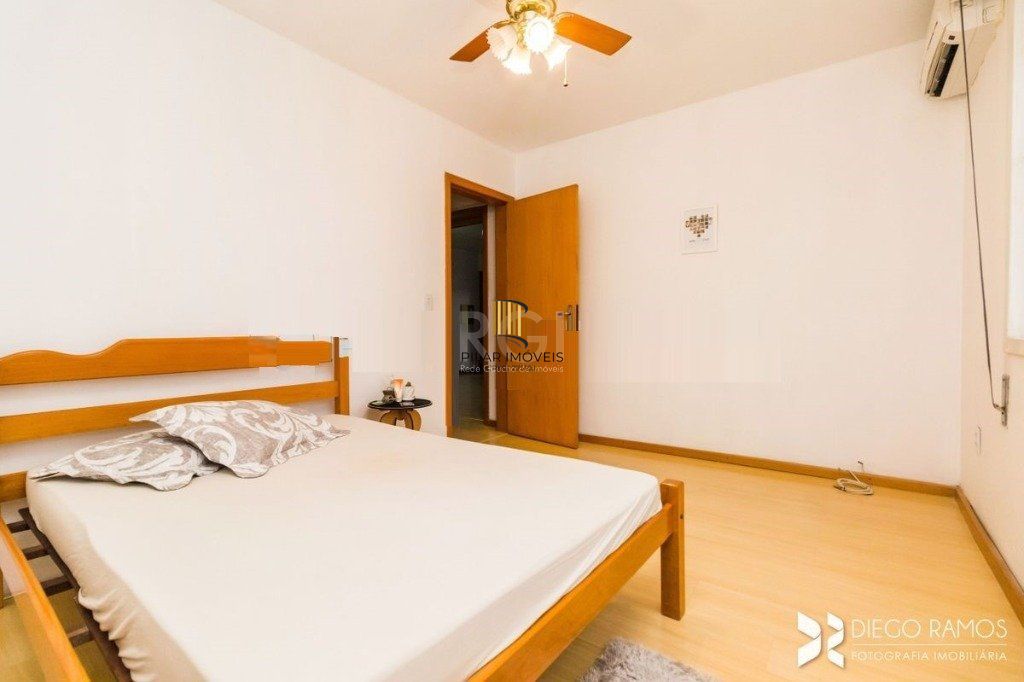 Apartamento para Venda - 79m², 2 dormitórios, 1 vaga - Partenon
