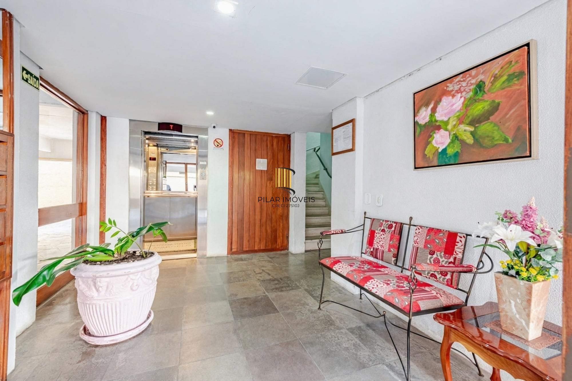 Vende-se cobertura duplex com 3 quartos (1 suíte), 117m² e 1 vaga – Menino Deus